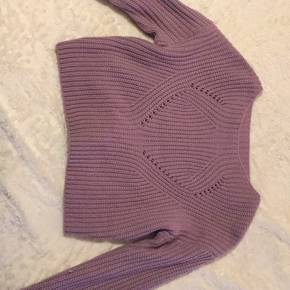 Crop top lilac sweater
